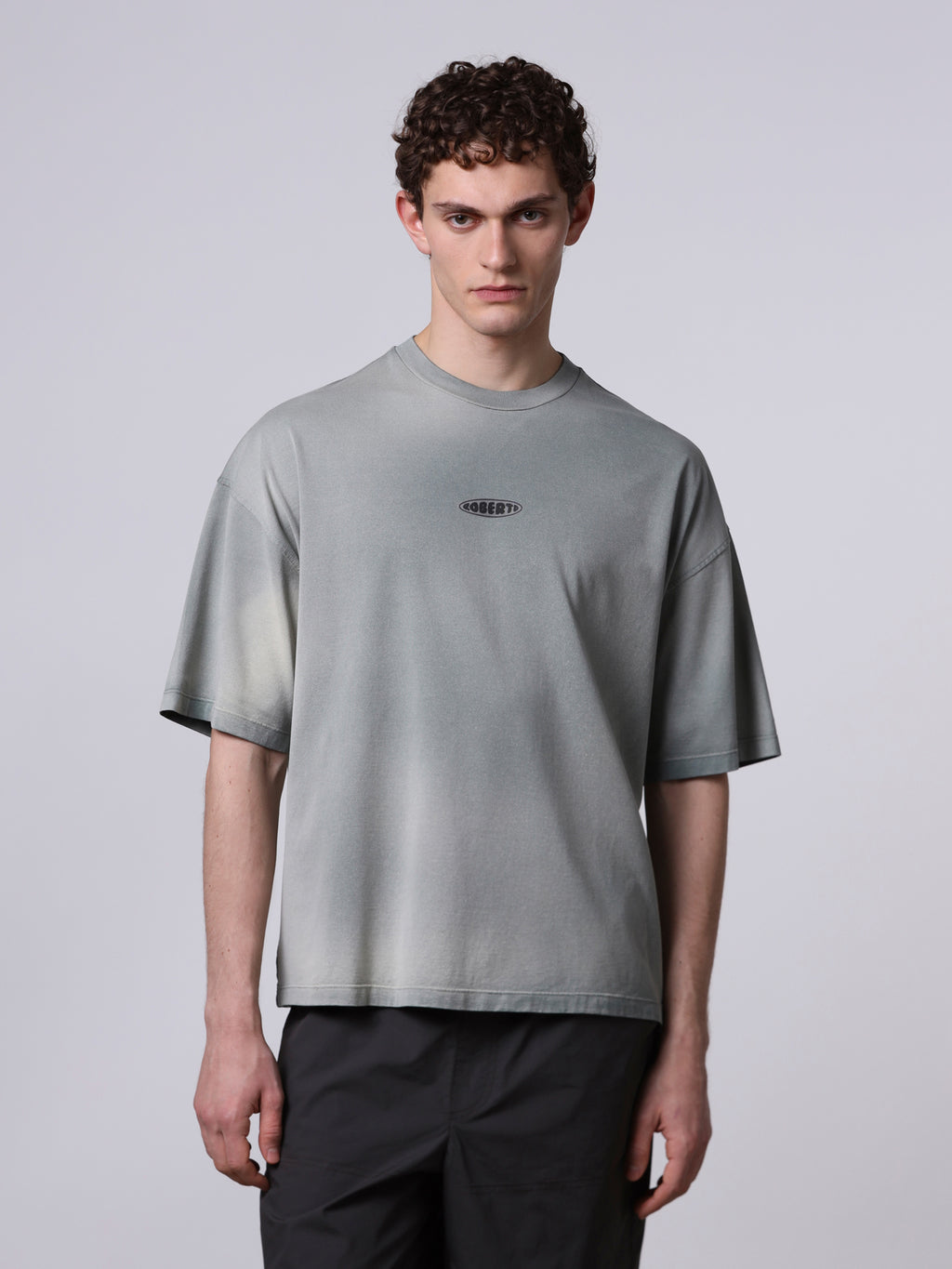 T-shirt con trattamento artigianale