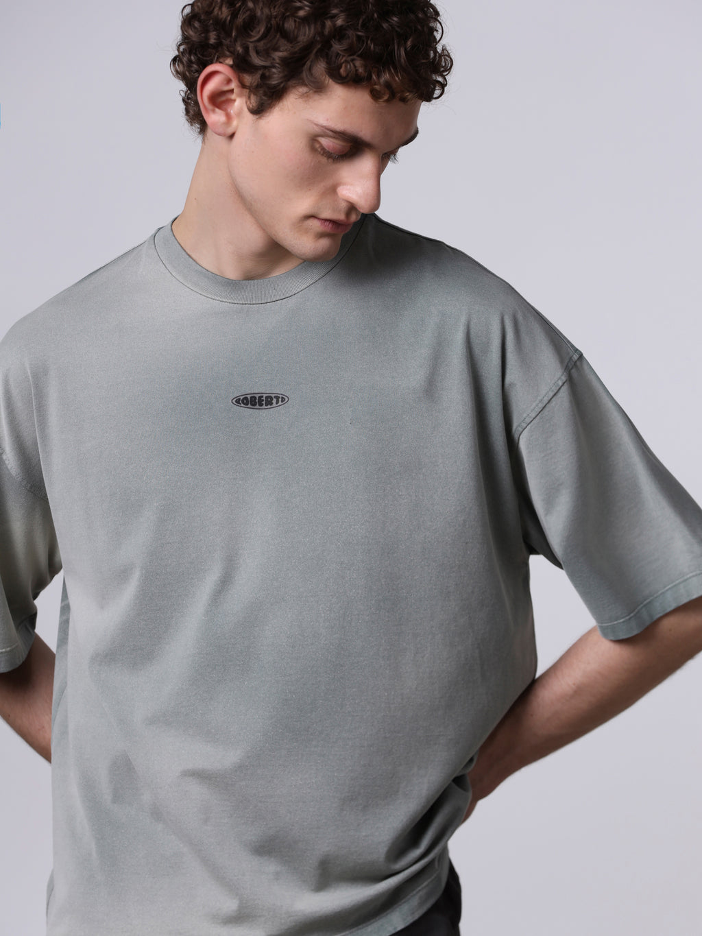 T-shirt con trattamento artigianale