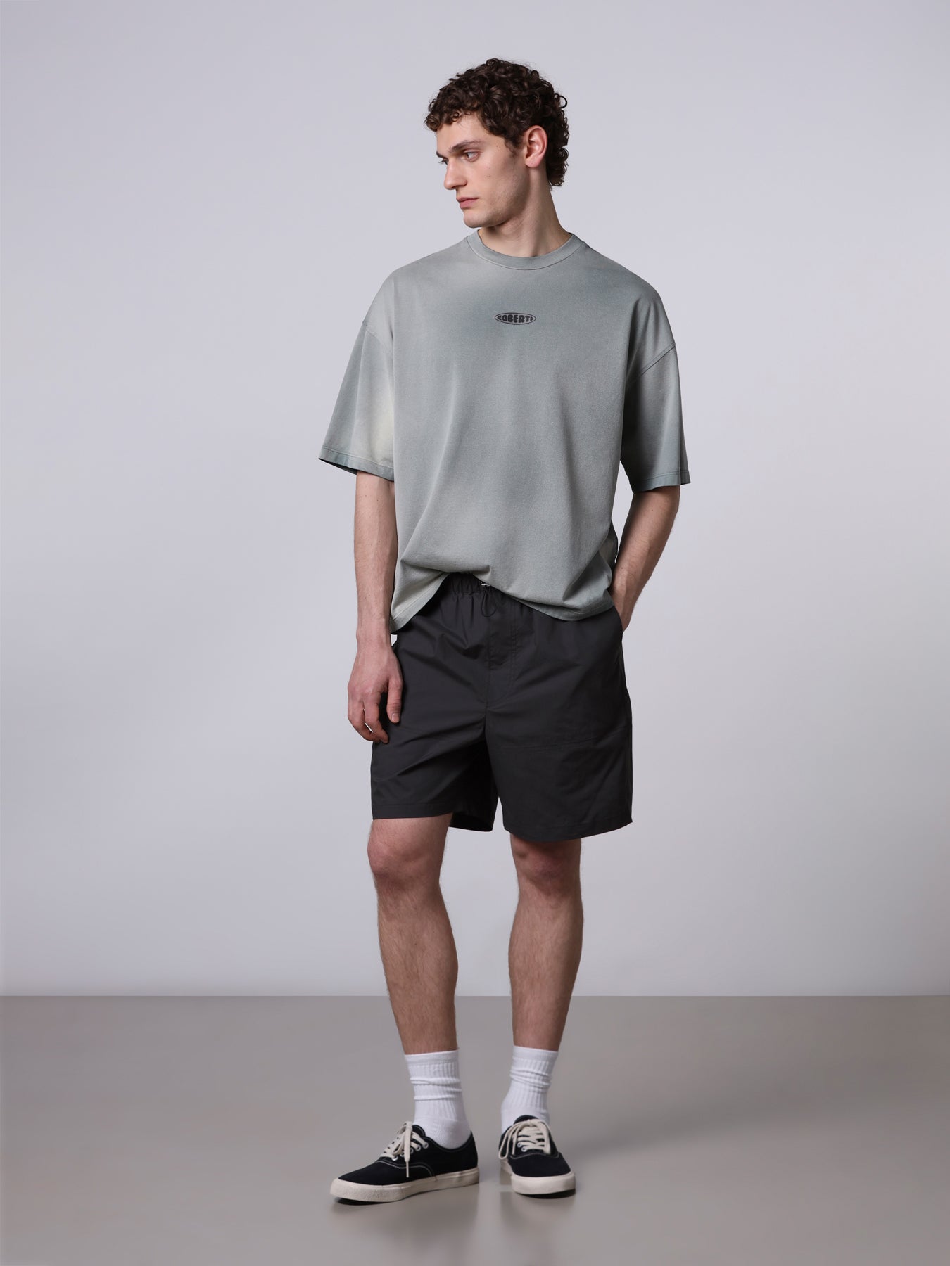 T-shirt con trattamento artigianale