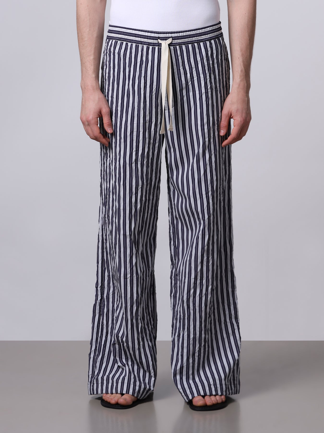 Pantalone over stropicciato