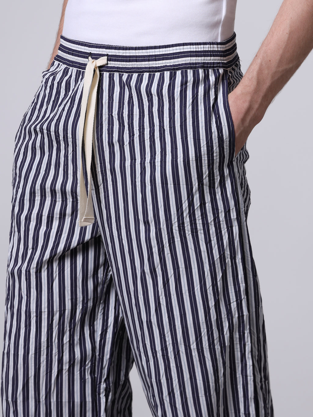 Pantalone over stropicciato