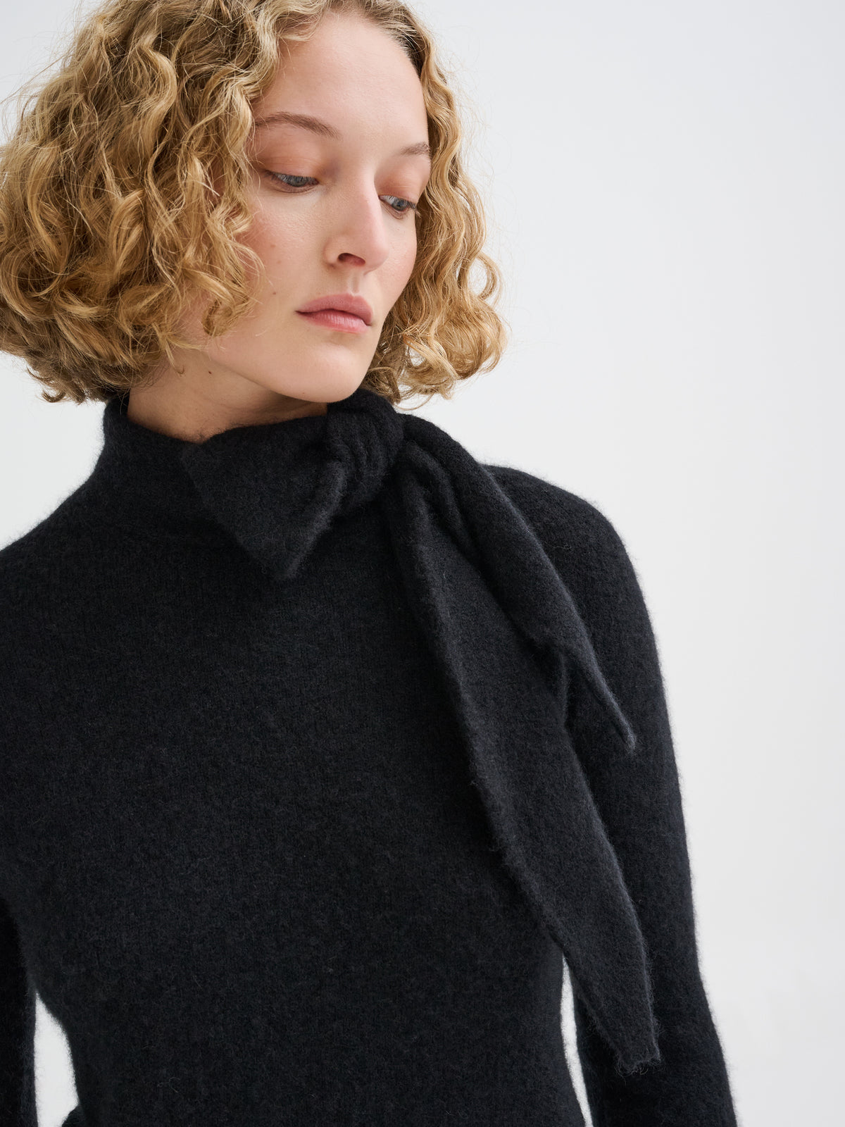 Maglia con sciarpa in cashmere e seta