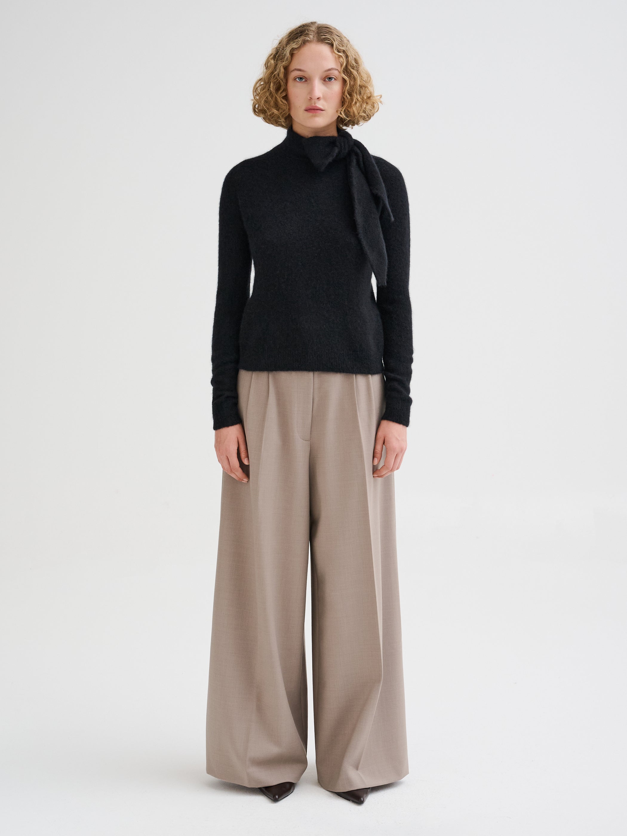 Maglia con sciarpa in cashmere e seta