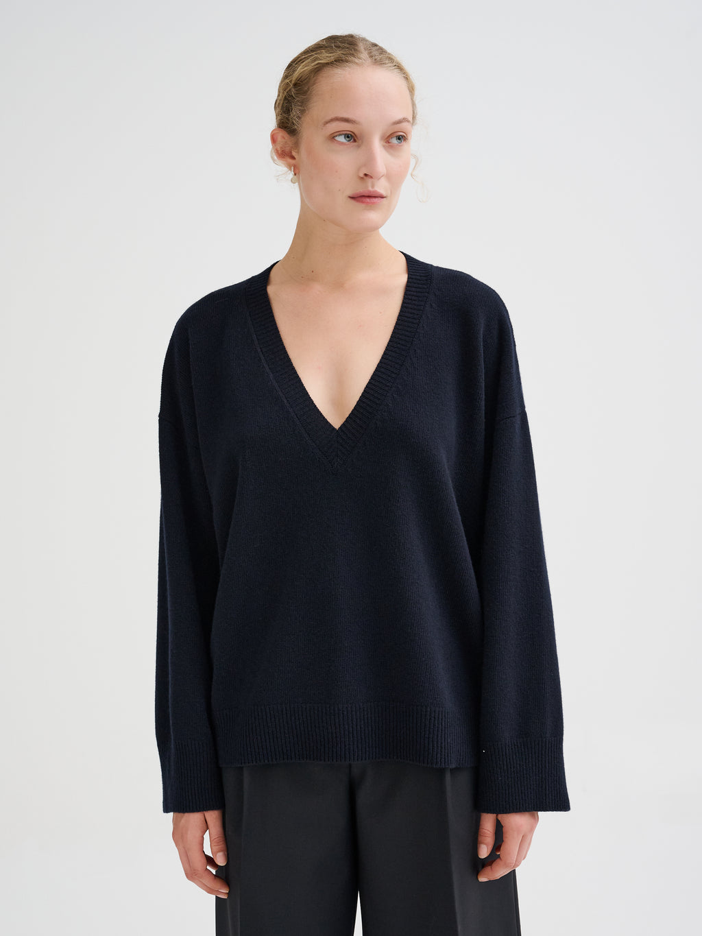 Maglia con scollo a V in lana merino