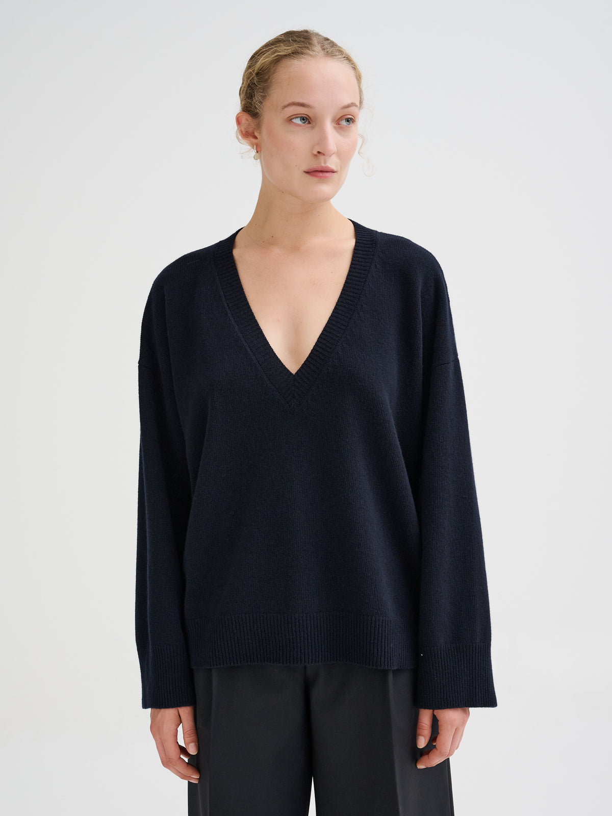 Maglia con scollo a V in lana merino