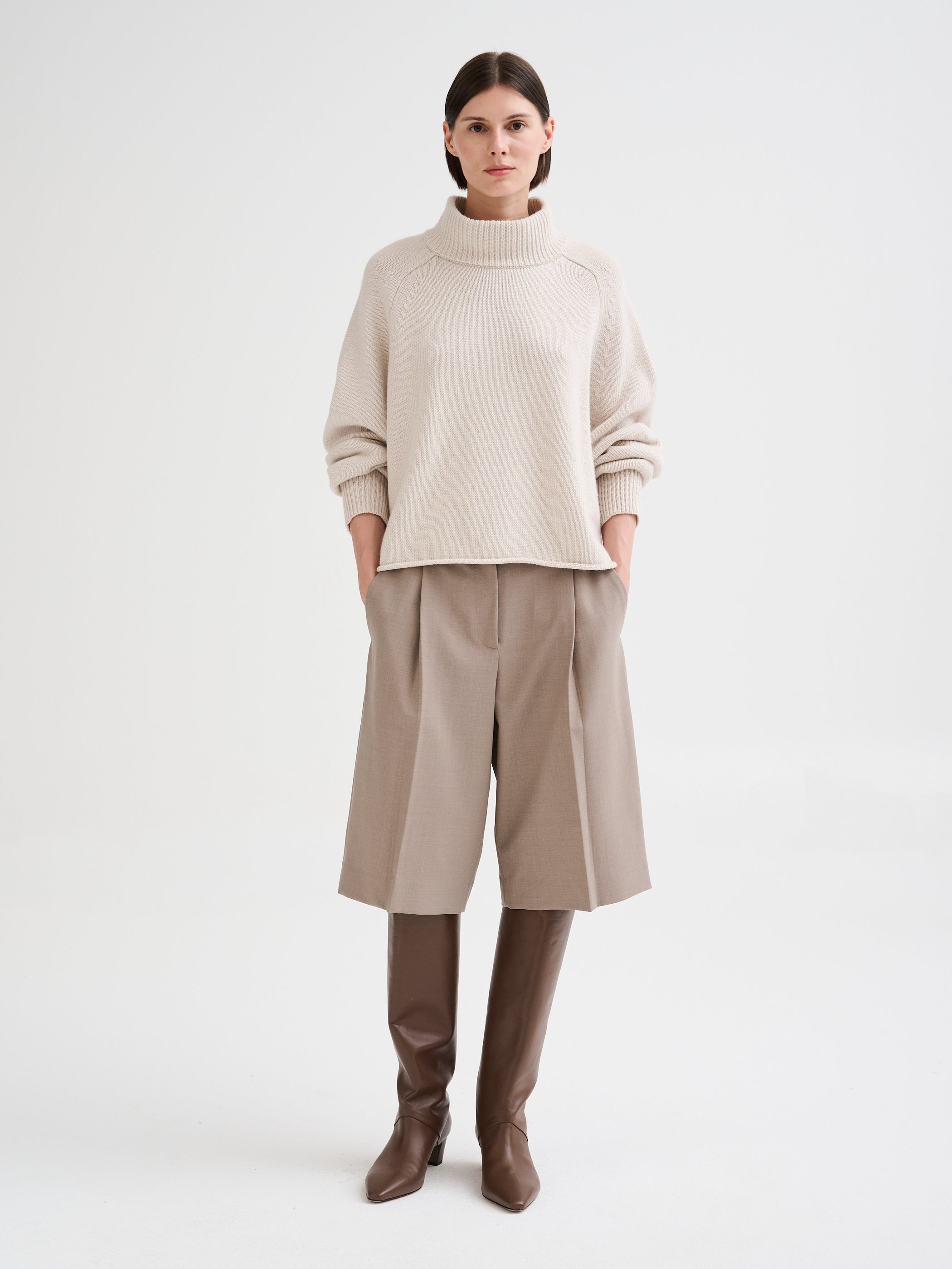 Maglia con collo a cratere in lana merino