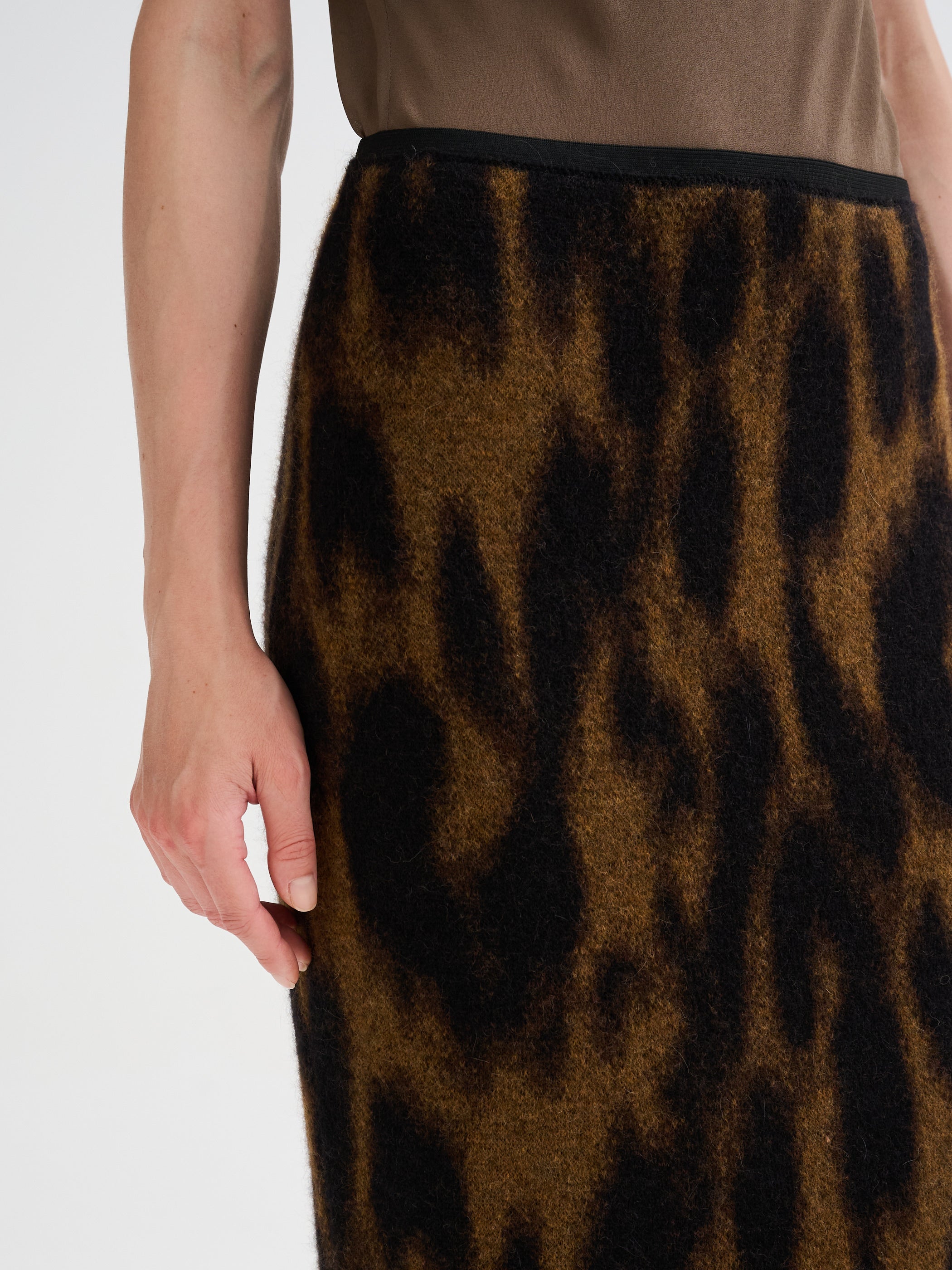 Longuette con jacquard animalier