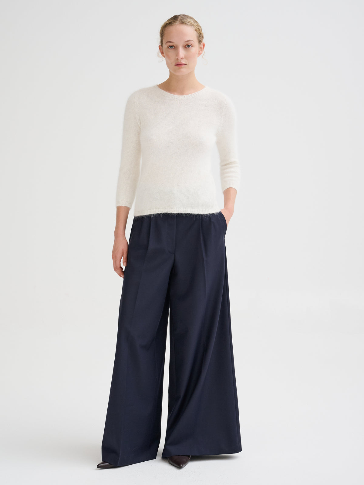 Pantalone wide leg con pinces