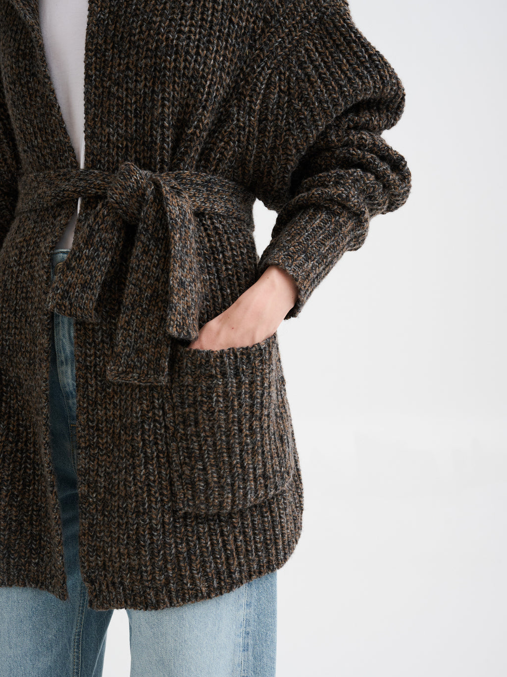 Cardigan mouliné con cappuccio e cintura