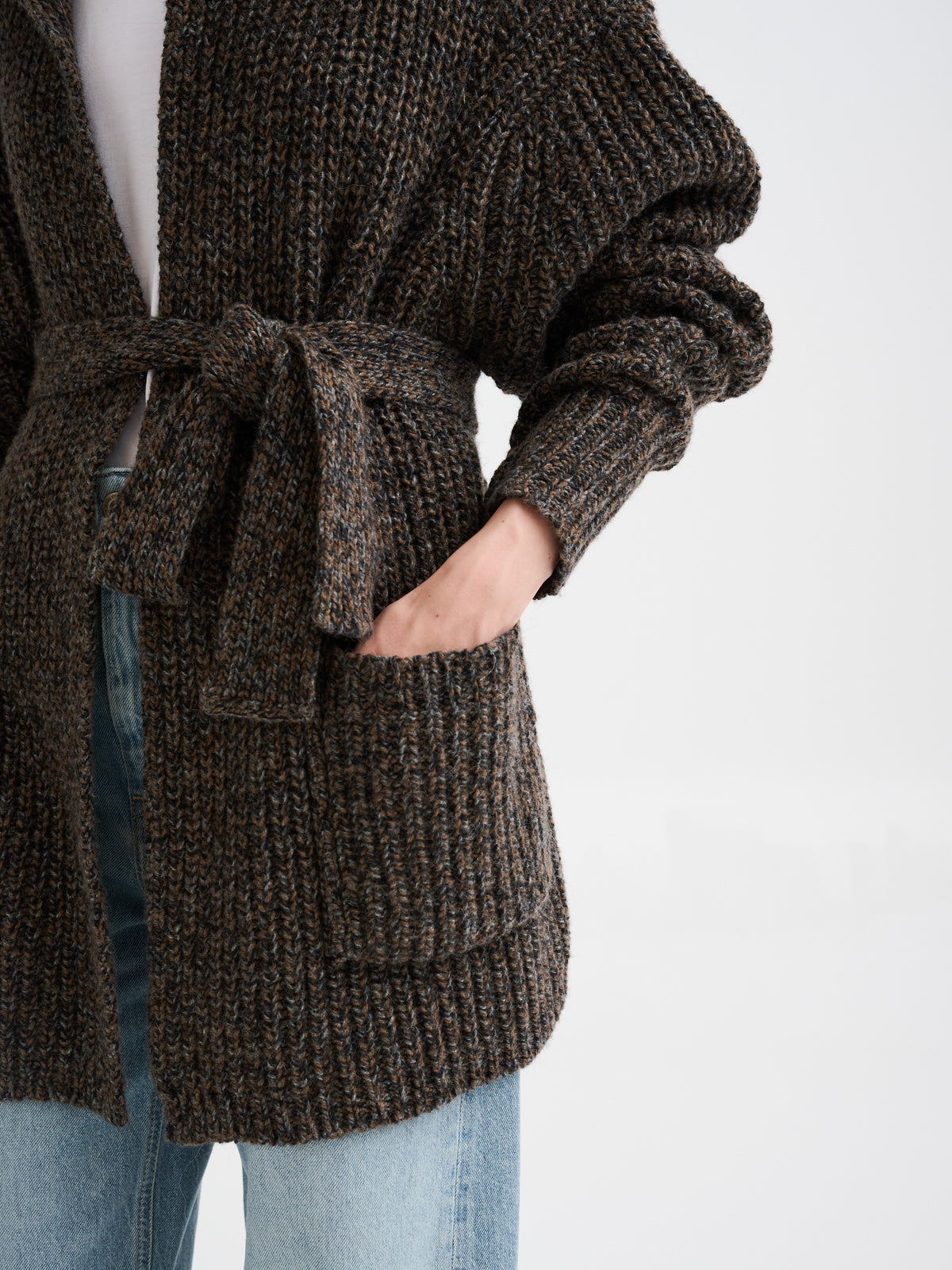 Cardigan mouliné con cappuccio e cintura