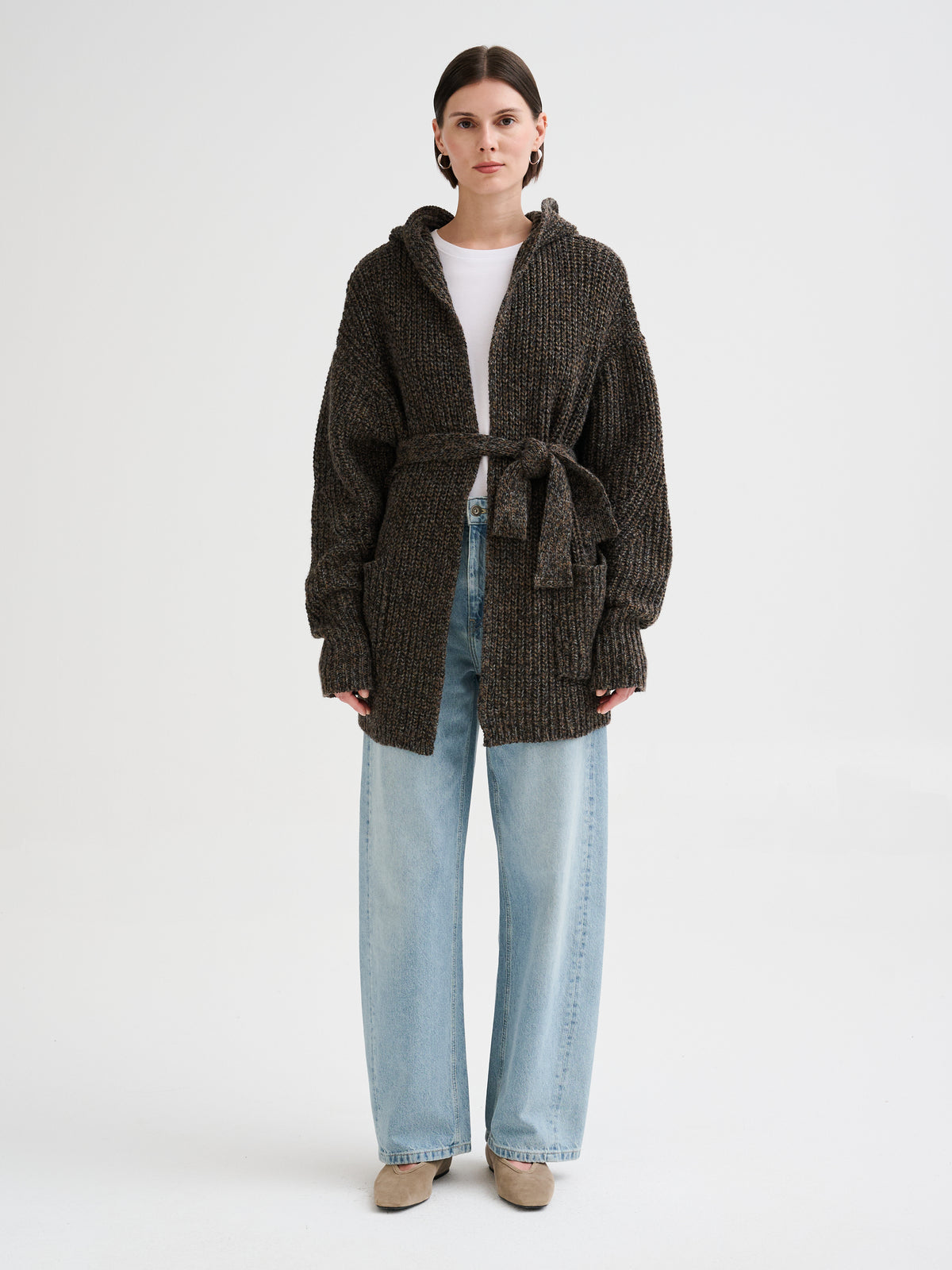 Cardigan mouliné con cappuccio e cintura