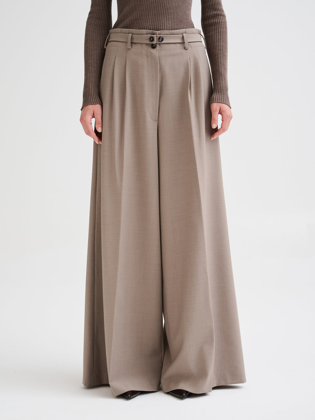 Pantalone wide leg con pinces