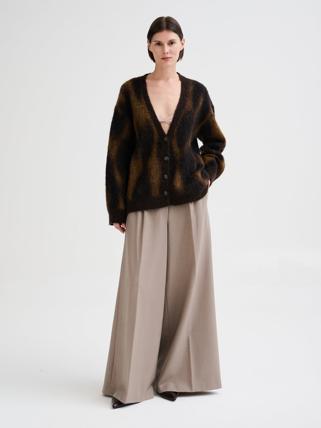 Pantalone wide leg con pinces