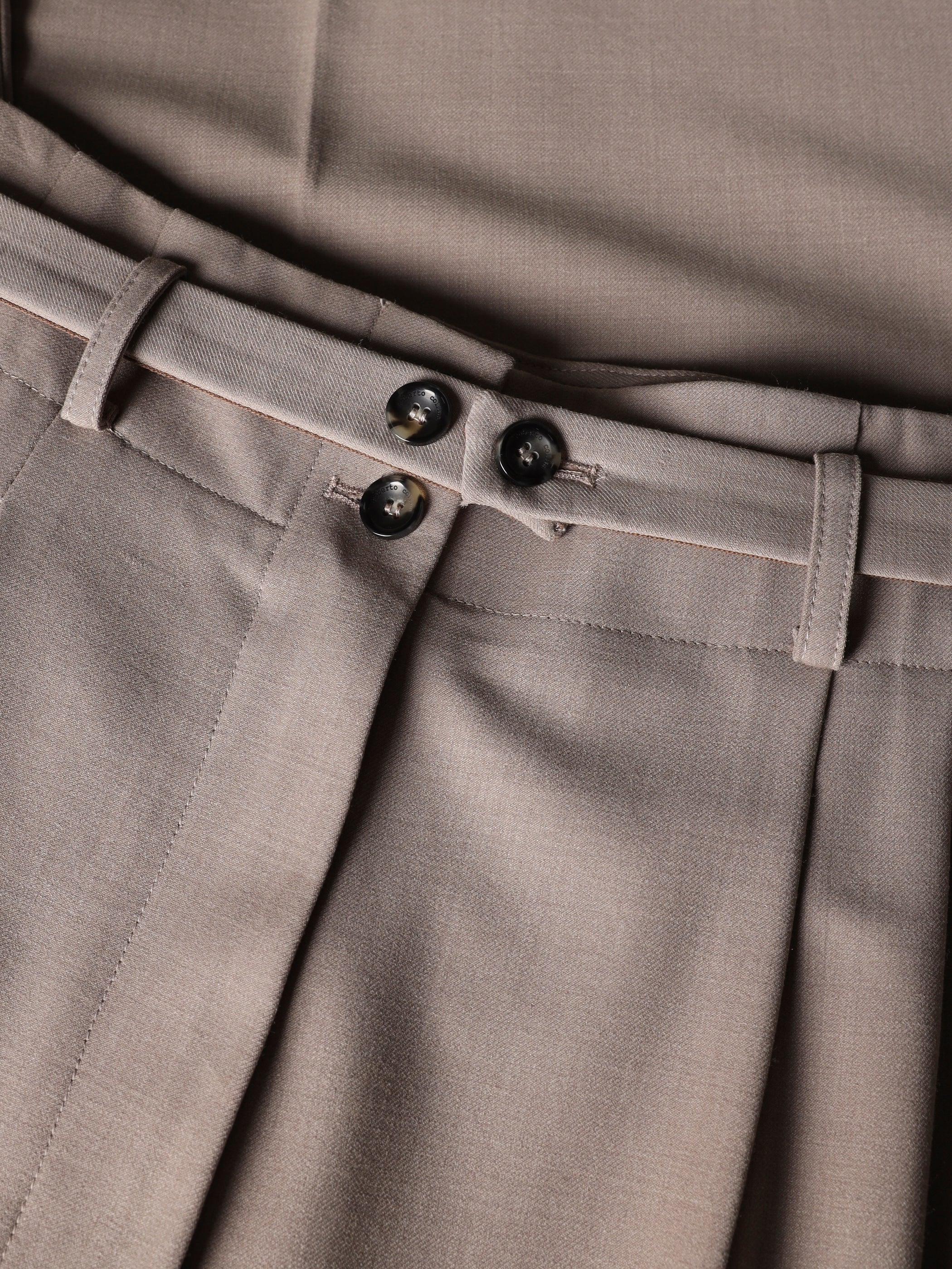 Pantalone wide leg con pinces