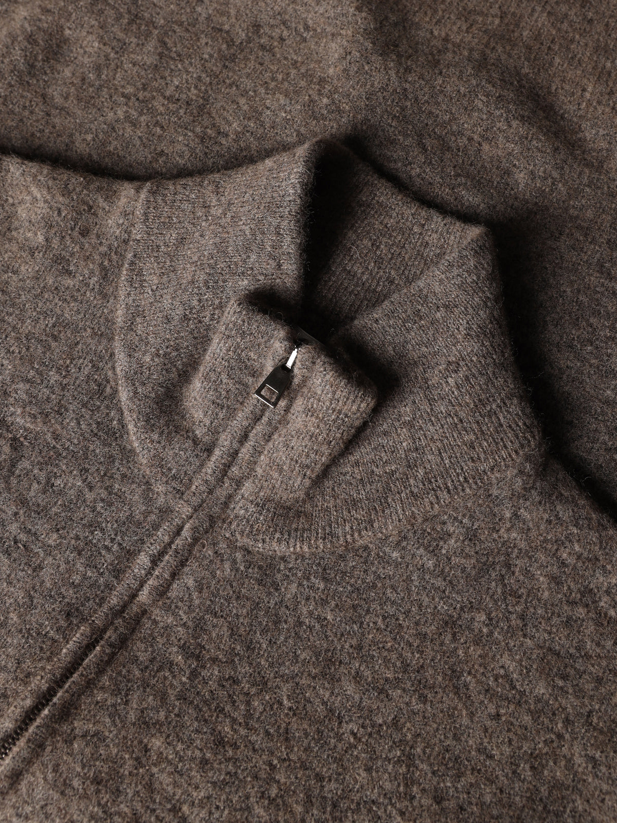 Maglia con mezza zip