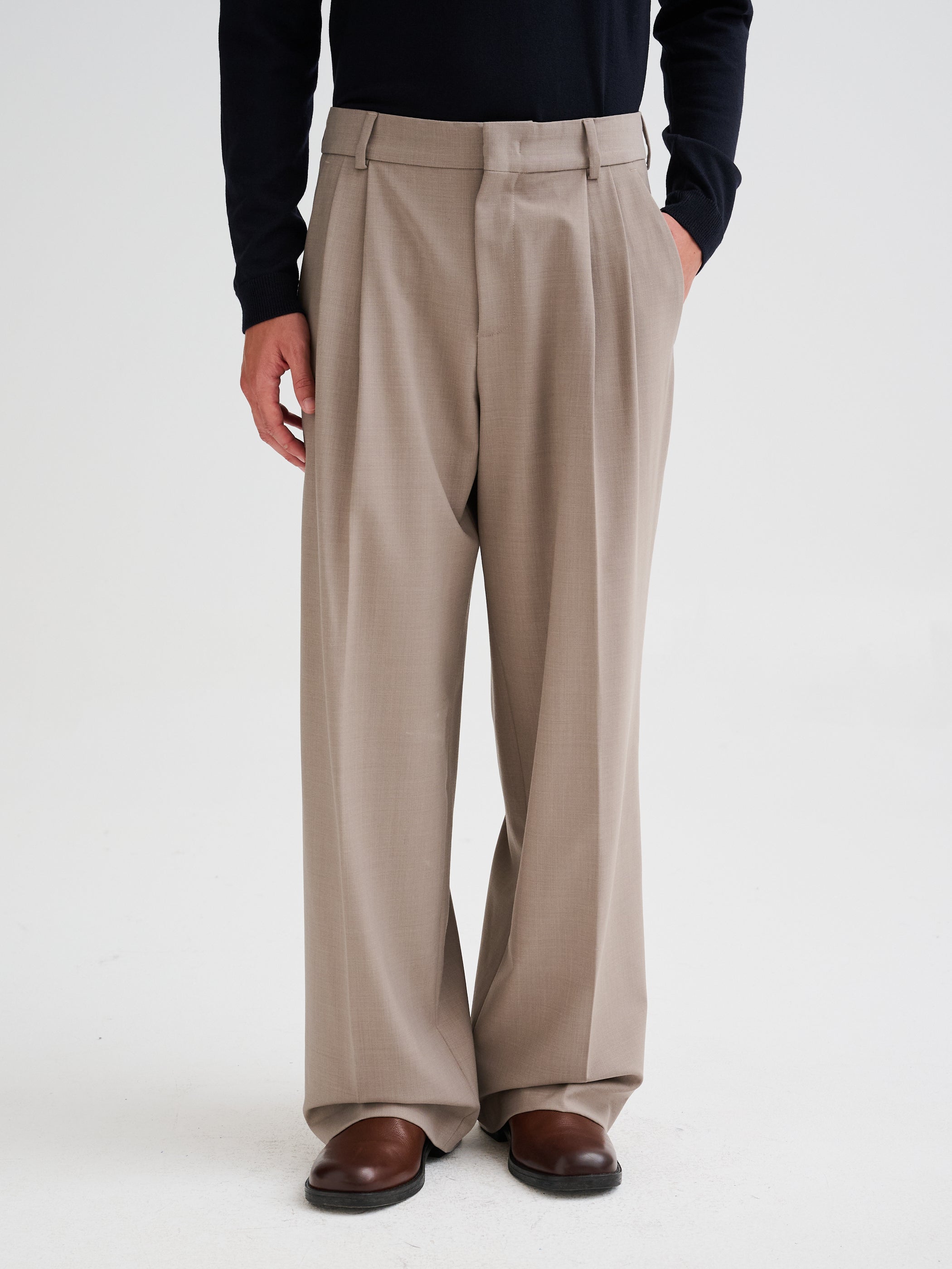 Pantalone sartoriale con pinces