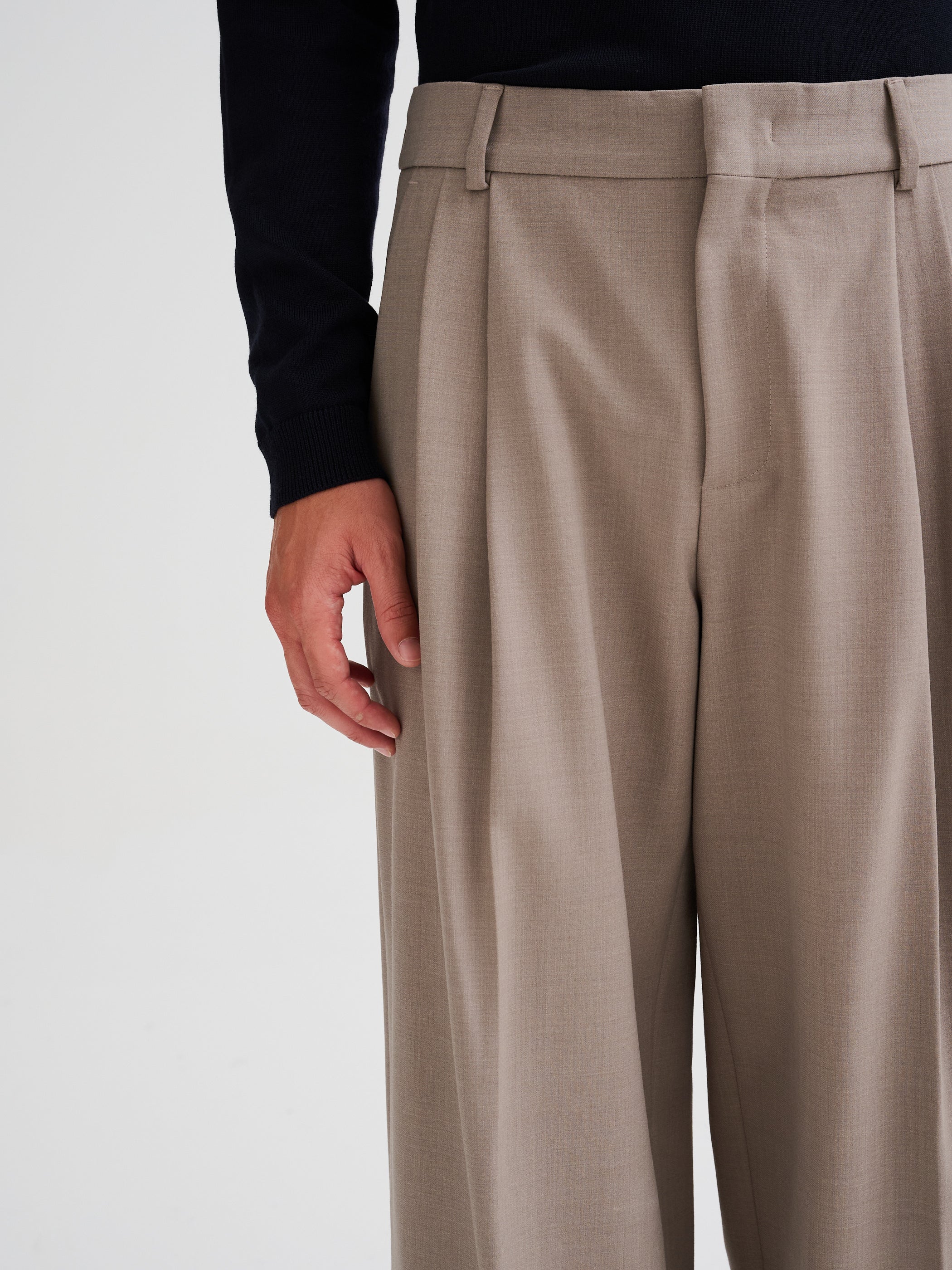 Pantalone sartoriale con pinces