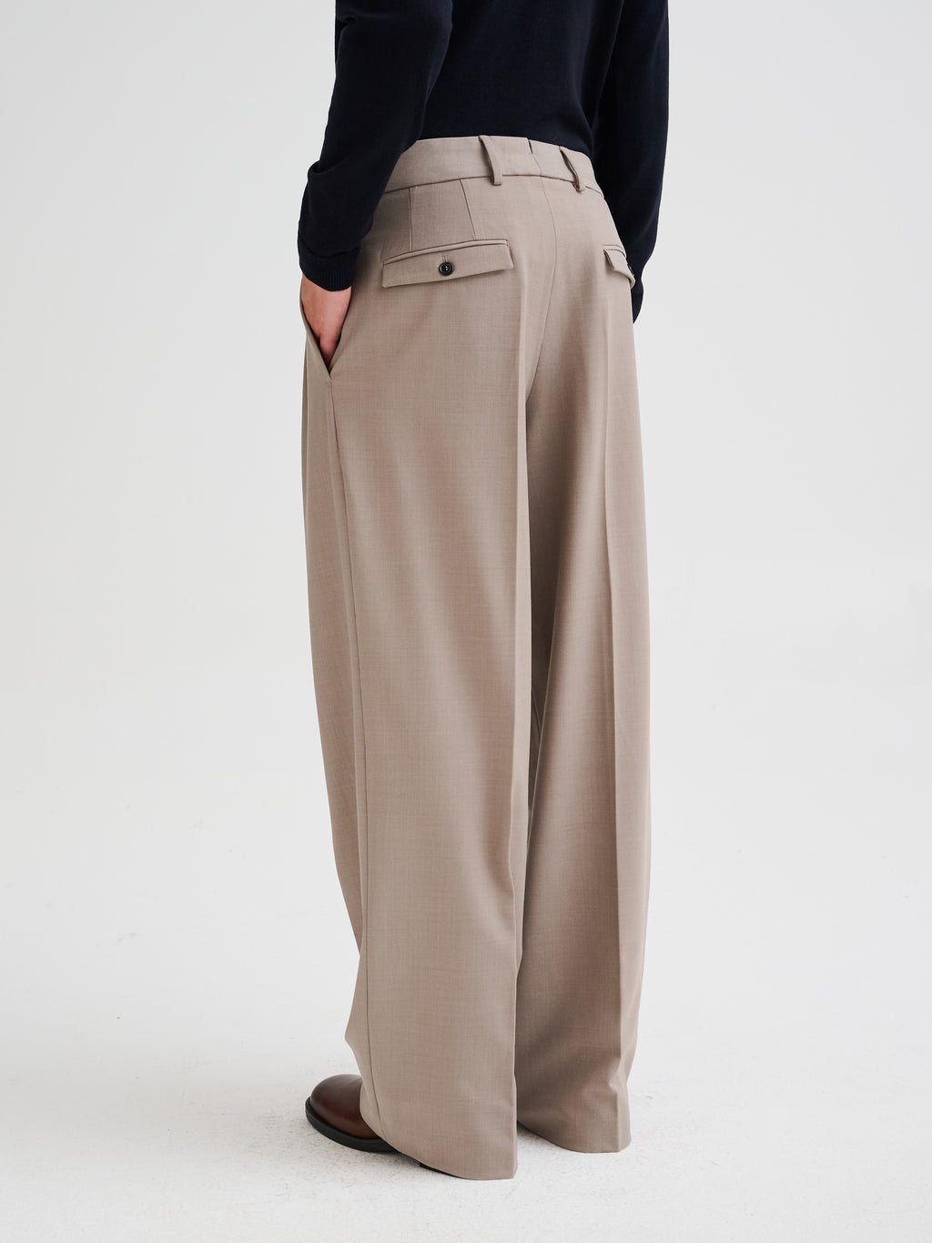 Pantalone sartoriale con pinces