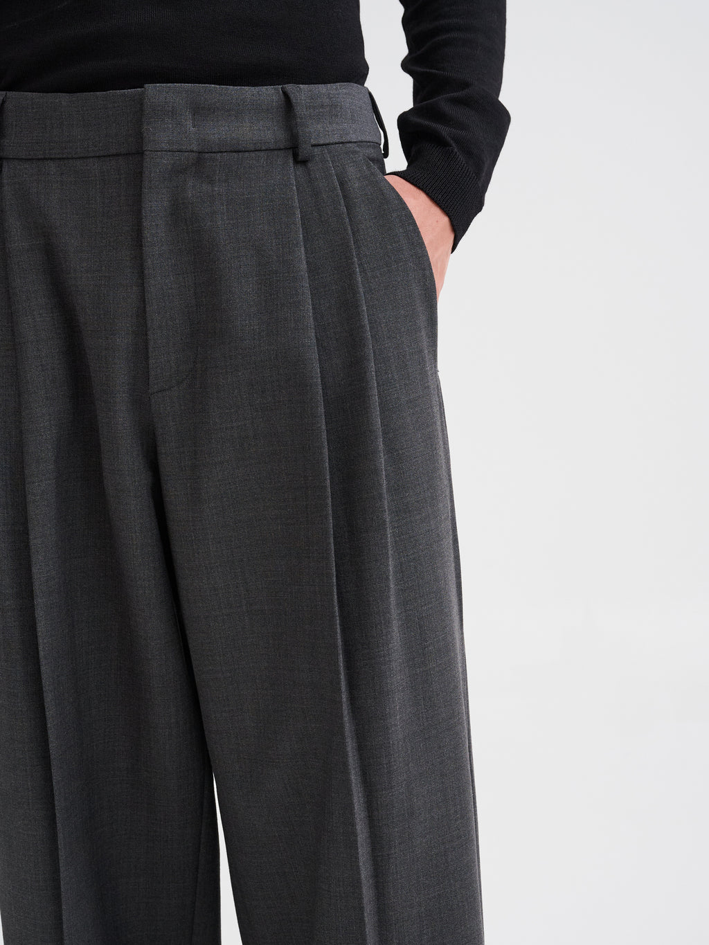 Pantalone sartoriale con pinces