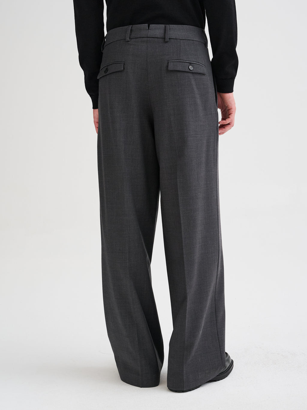 Pantalone sartoriale con pinces