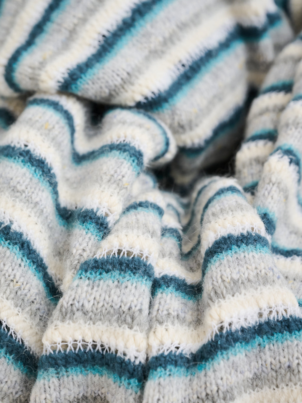 Coperta multicolor in filati d'archivio