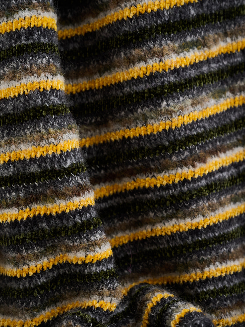 Coperta multicolor in filati d'archivio