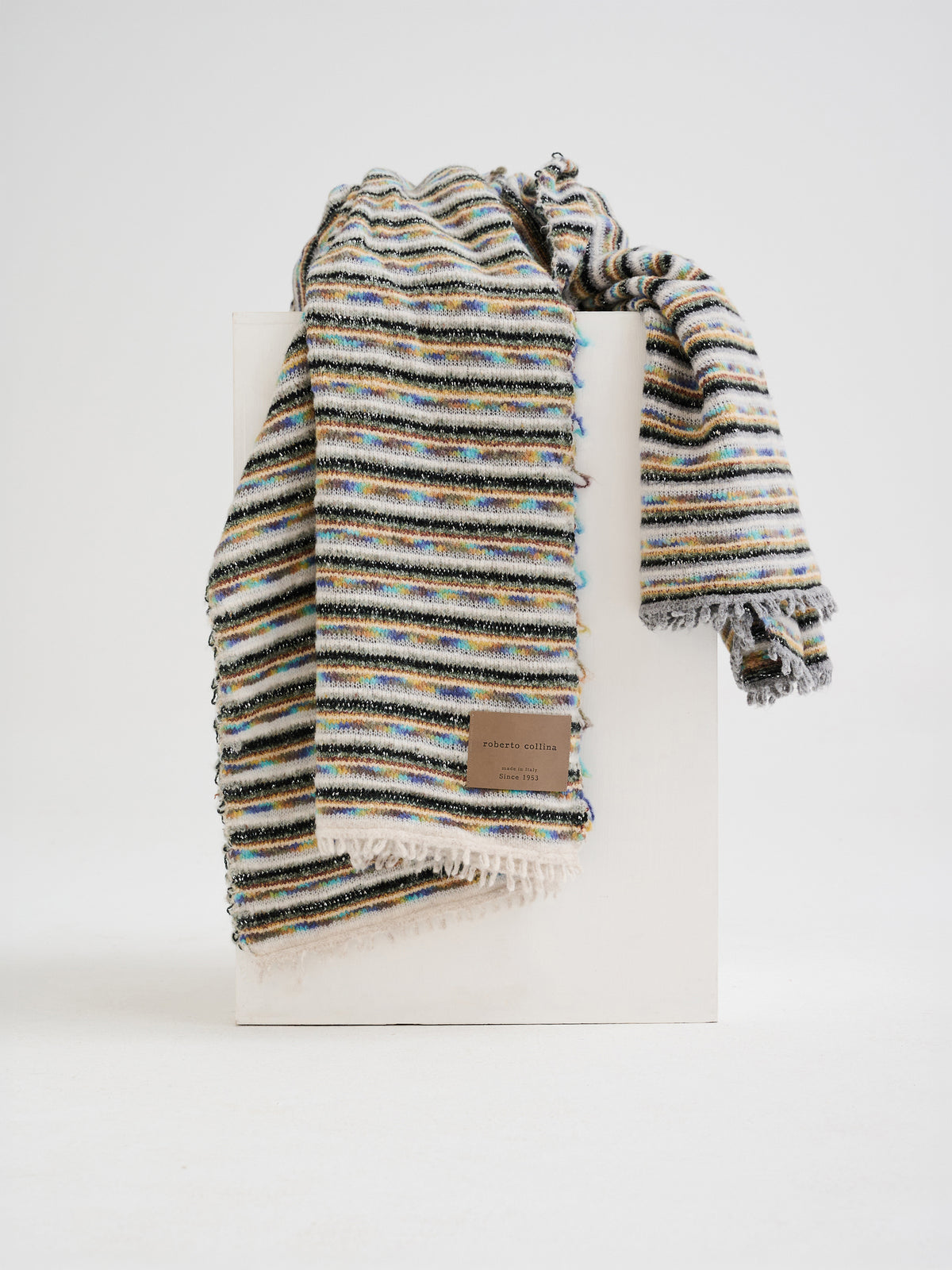 Coperta multicolor in filati d'archivio