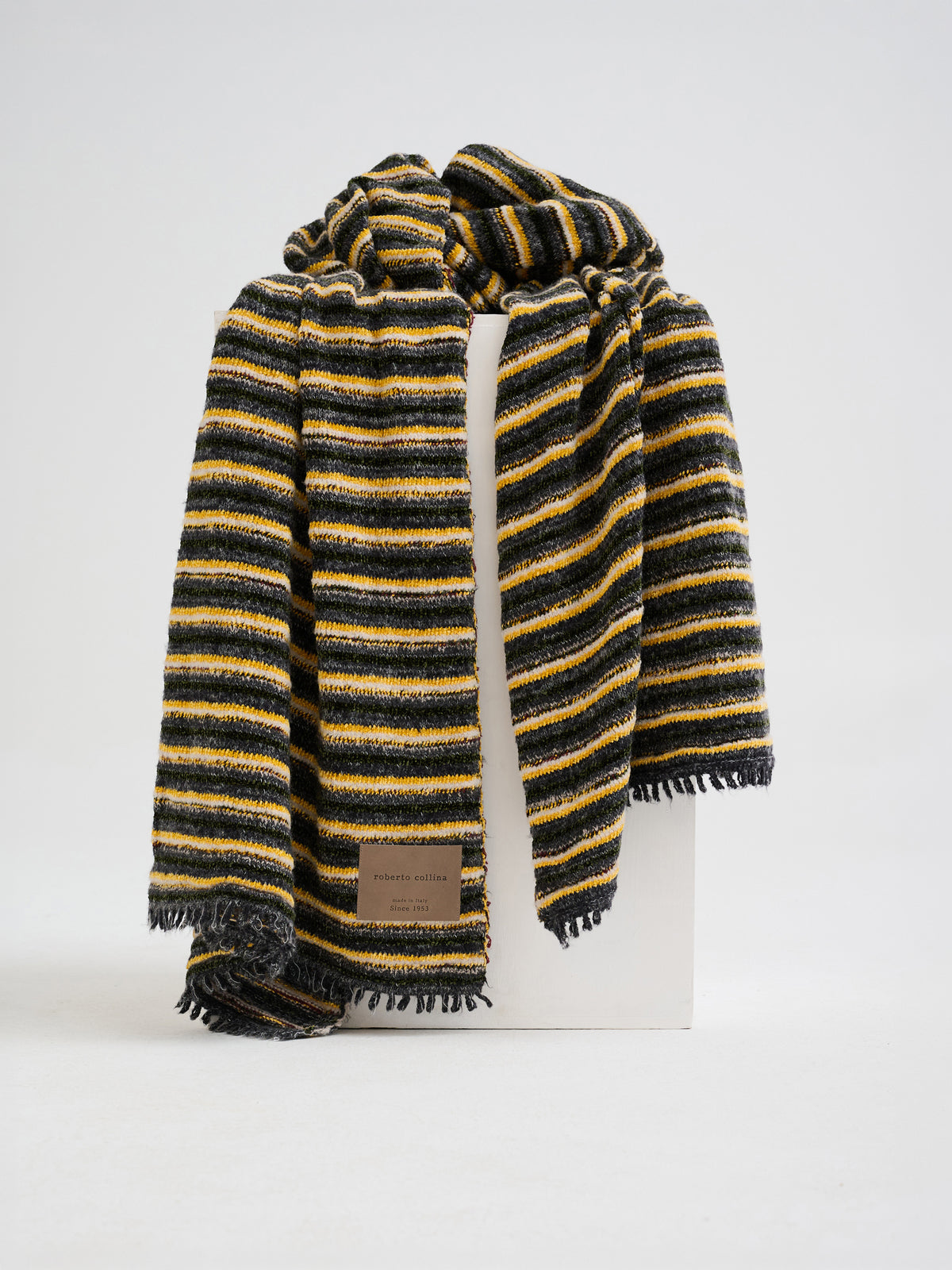 Coperta multicolor in filati d'archivio