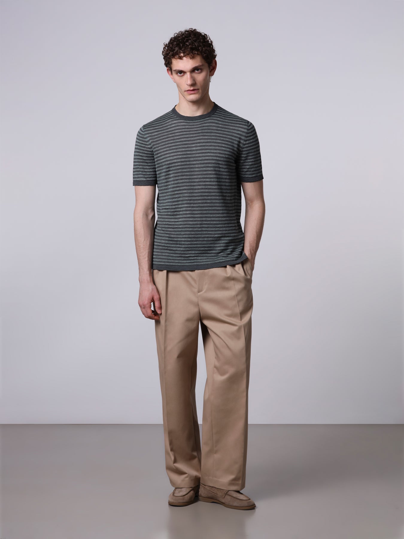 T-shirt rigata in lino