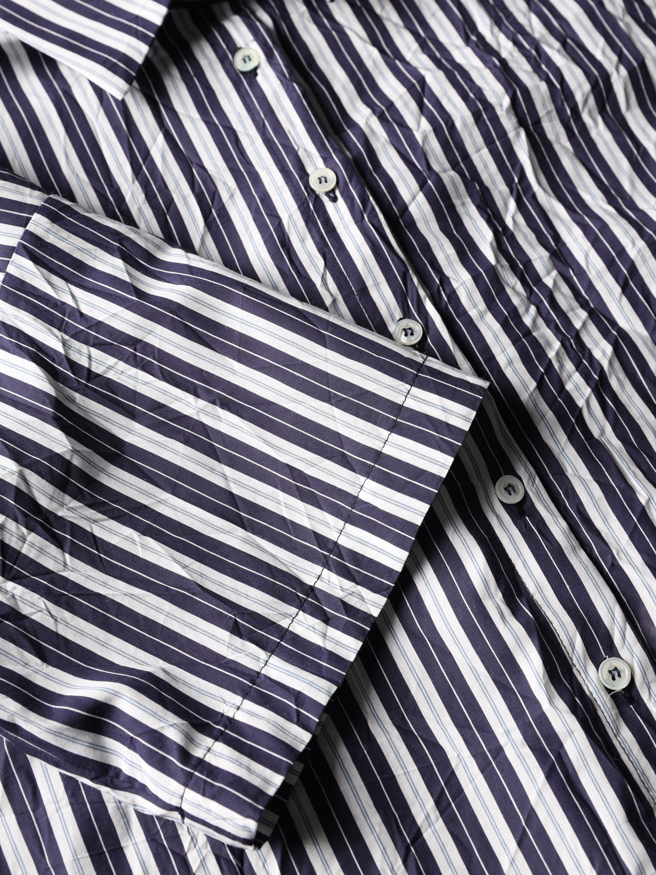 Camicia crop stropicciata