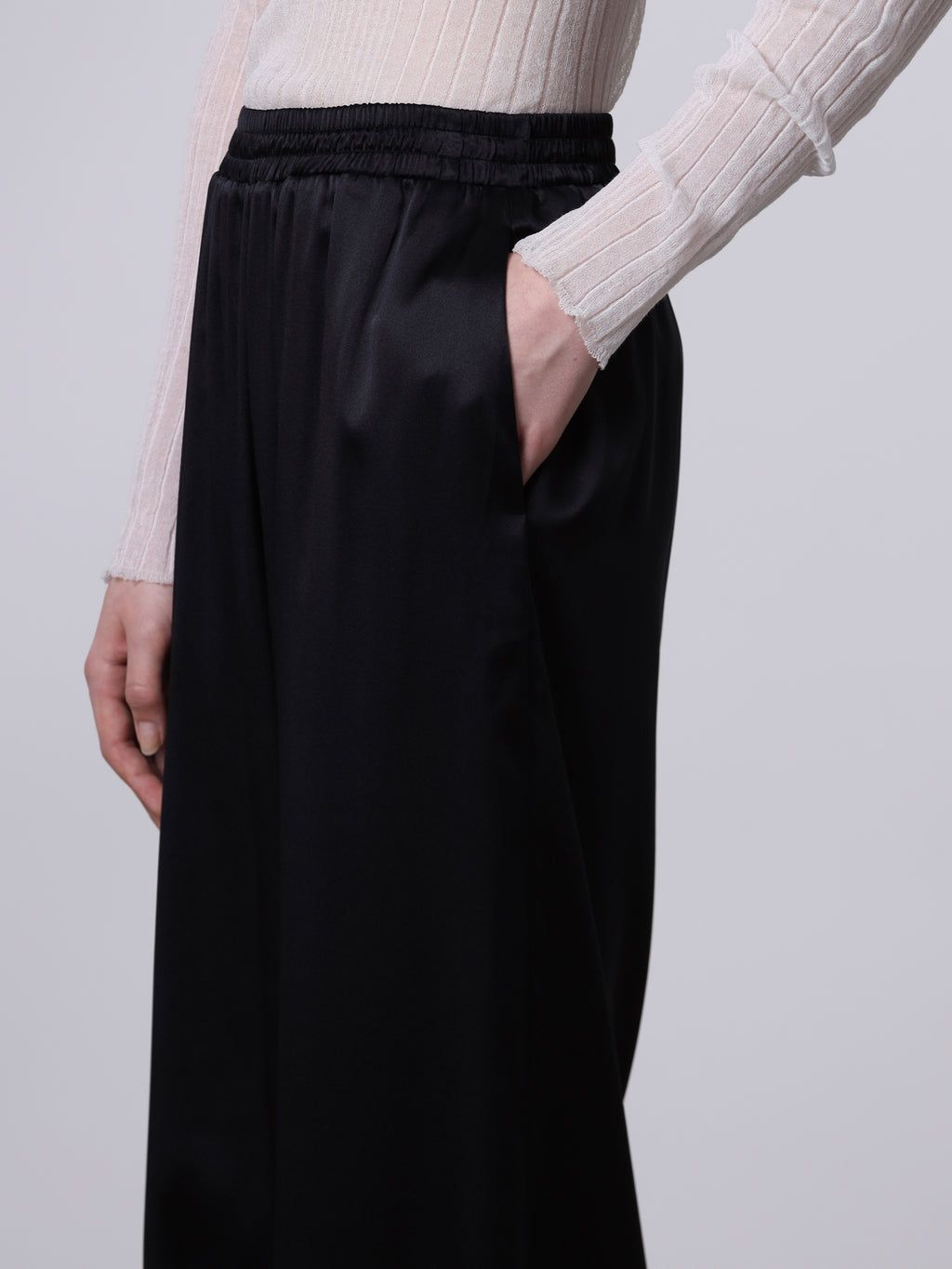 Pantalone ampio in seta