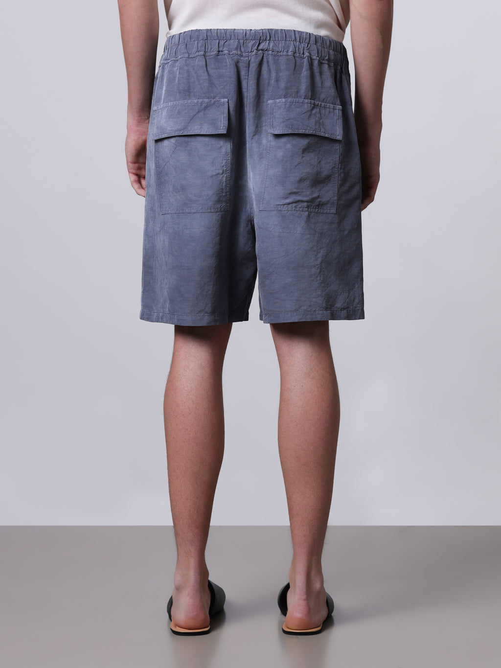 Bermuda con trattamento artigianale