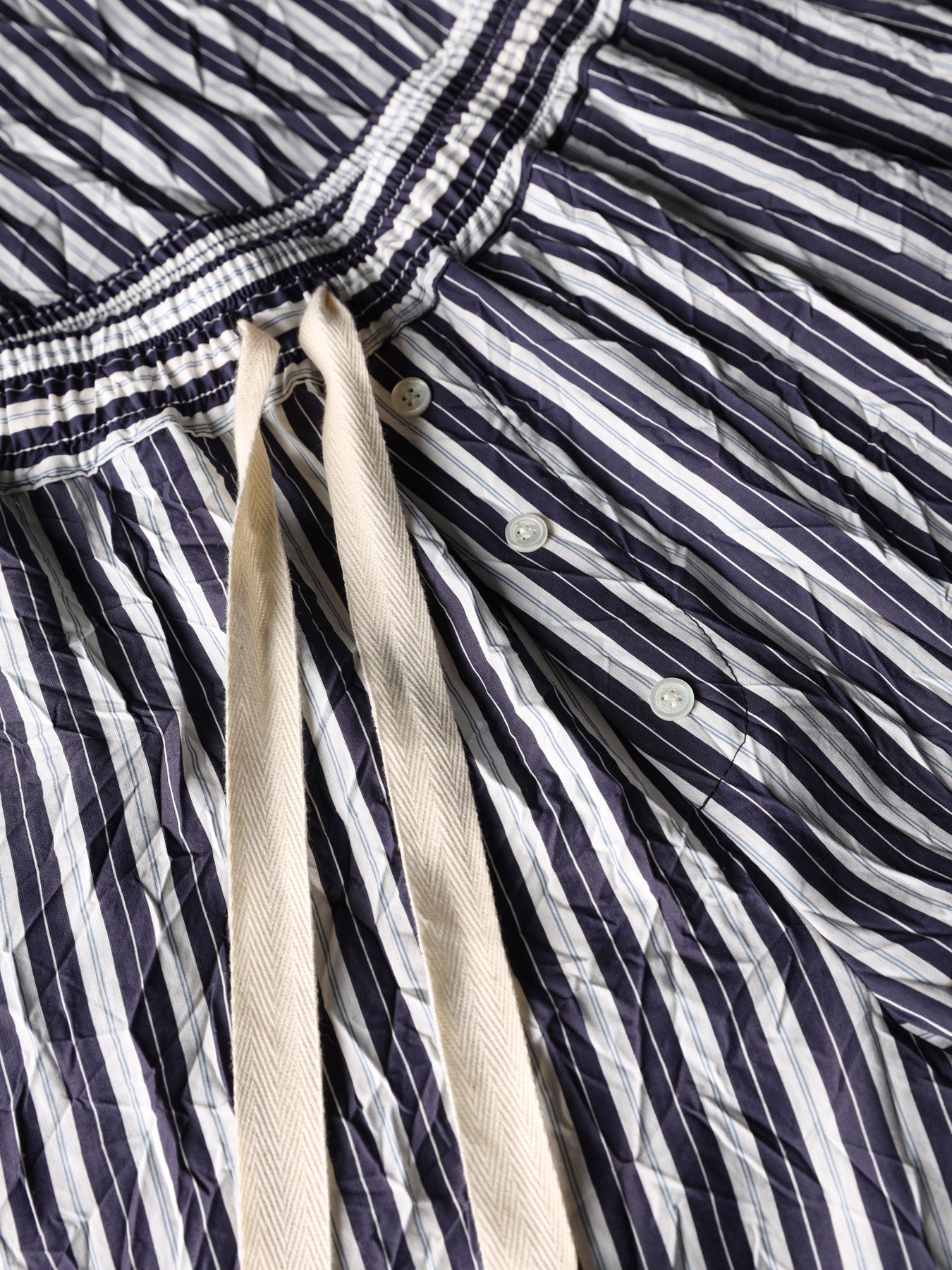 Pantalone over stropicciato