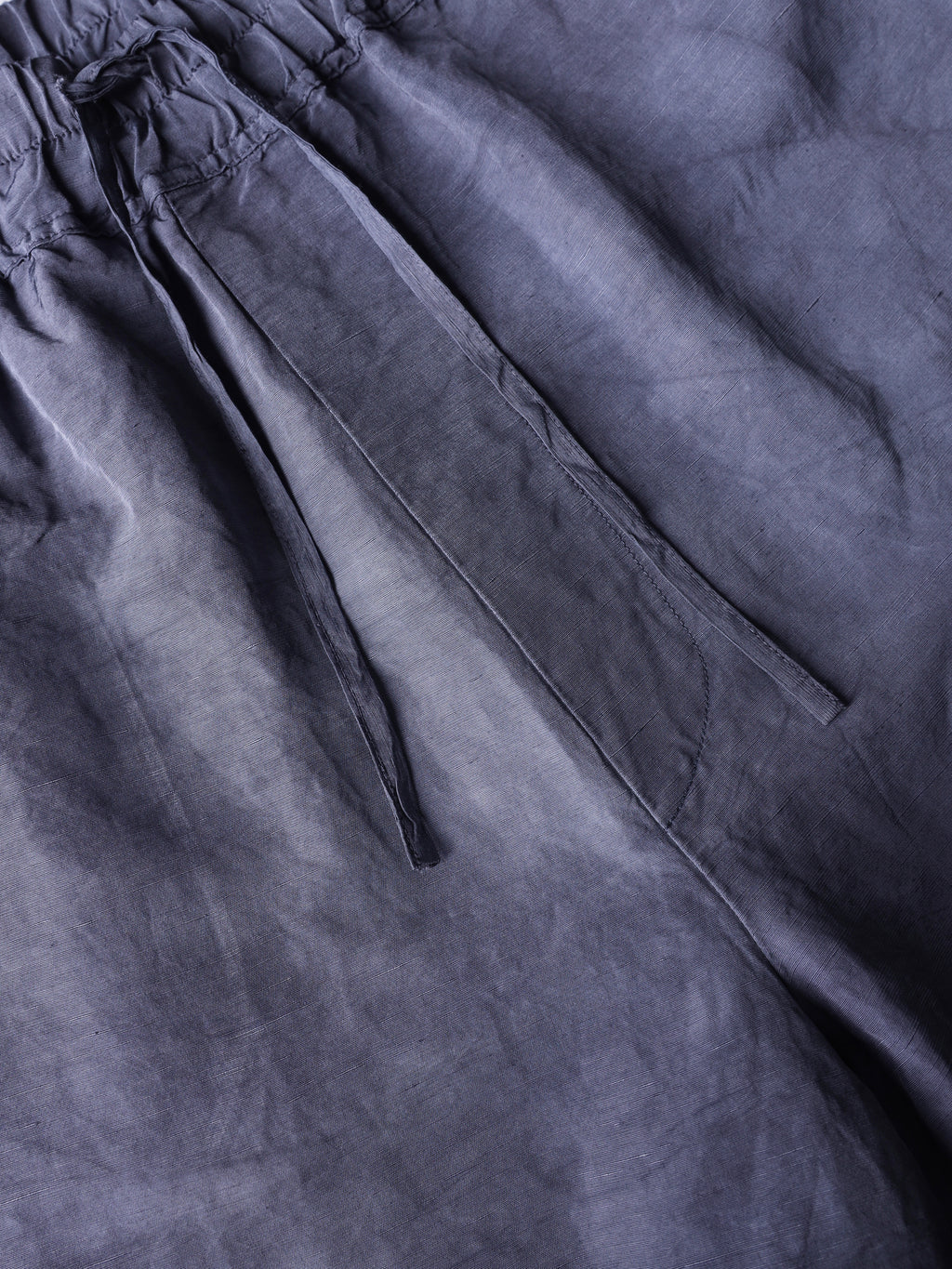 Bermuda con trattamento artigianale