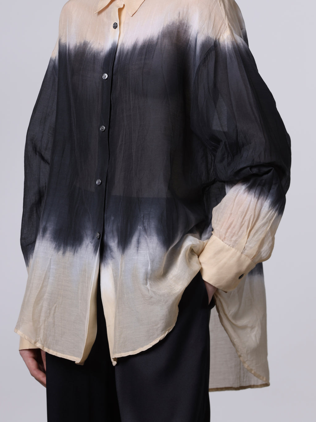 Camicia over semi-trasparente tie-dye